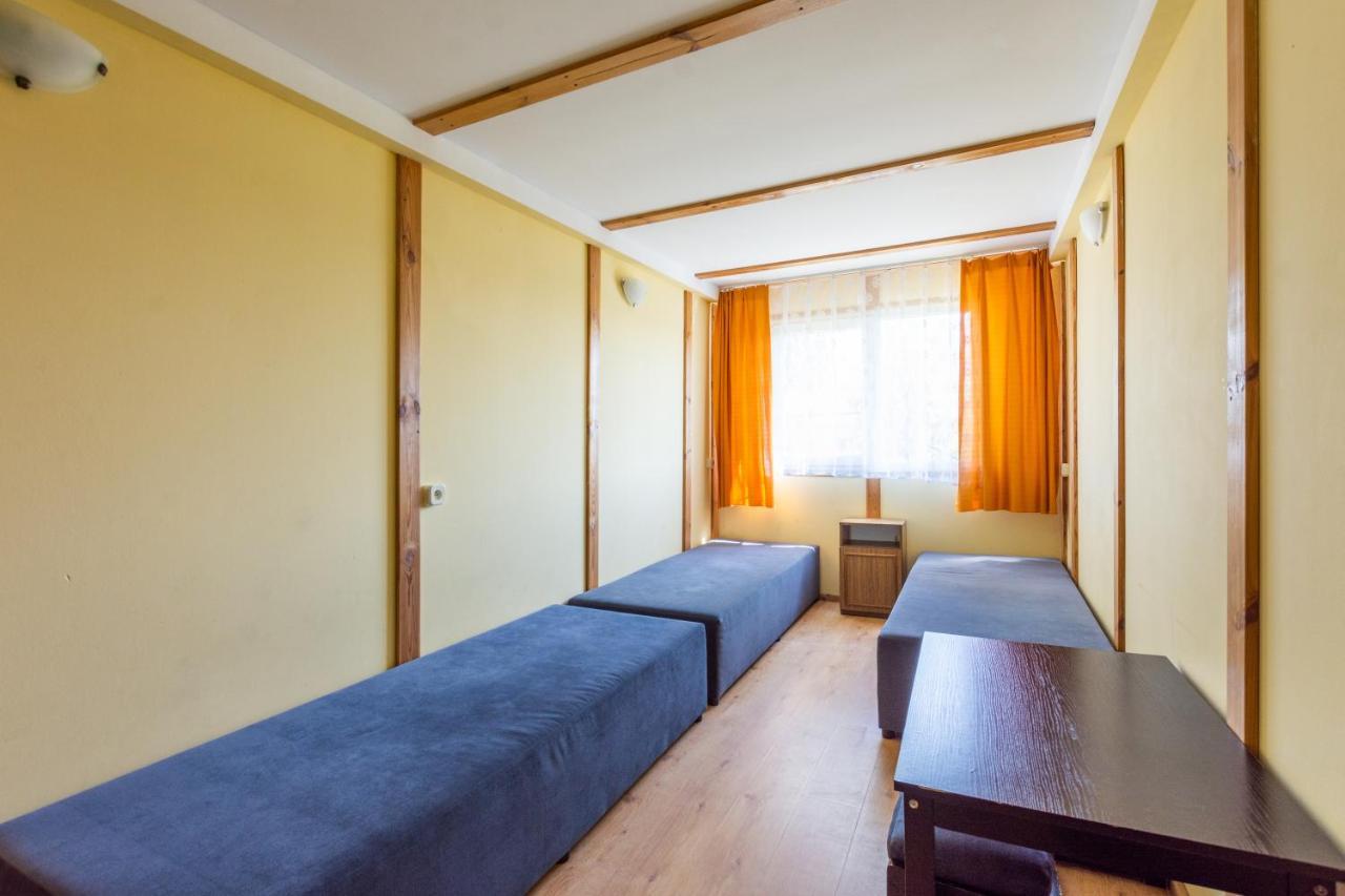 Stanica Wodna Hotel Dźwirzyno Buitenkant foto