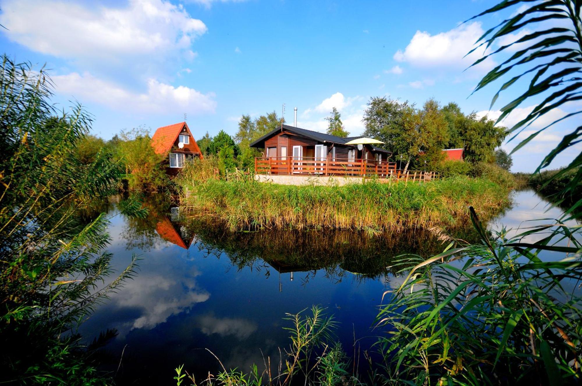Stanica Wodna Hotel Dźwirzyno Buitenkant foto