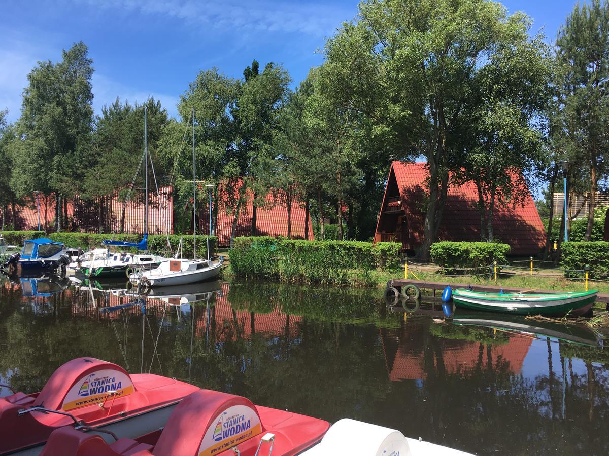 Stanica Wodna Hotel Dźwirzyno Buitenkant foto